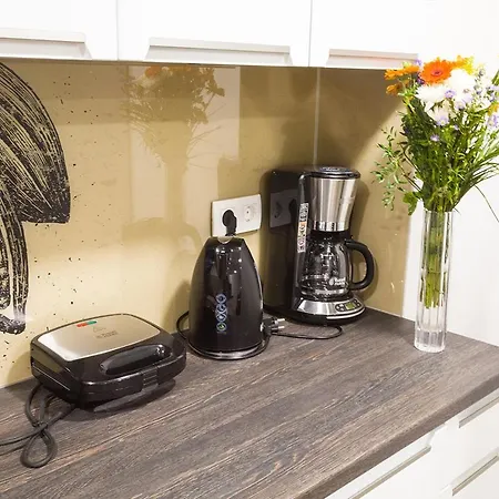 Sweet Getaway - & Parking 아파트 *